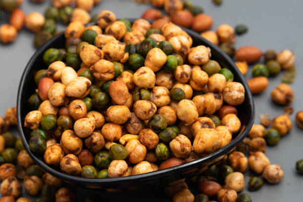 Watch Video: Discover 6 Amazing Benefits of Roasted Chana for Weight Loss, Digestion, and More