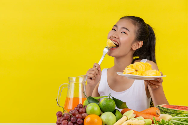 Can You Eat Fruits at Night? Watch This Video to Uncover the Best Time for Maximum Health Benefits!