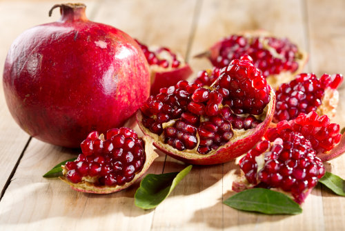 Watch the Video: Discover the Amazing Health Benefits of Pomegranates for a Radiant Body