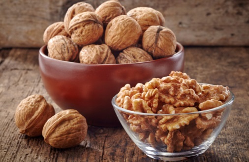 Watch Our Video: Who Should Avoid Walnuts and Why Their Consumption Can Be Harmful