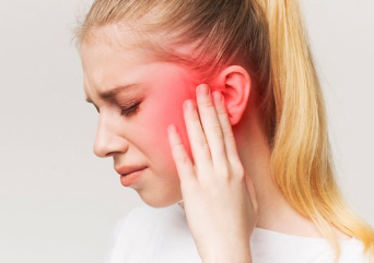 Can Garlic Oil Cure Ear Infections? Exploring the Truth Behind This Popular Home Remedy