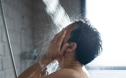 Taking A Shower After Eating? Discover How It Can Disrupt Digestion