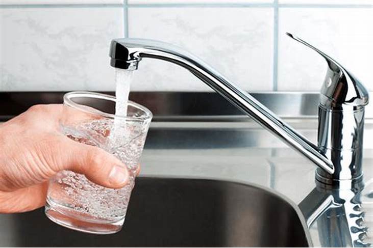 Is Fluoride in Water Lowering Kids' IQ? New Study Sparks Debate